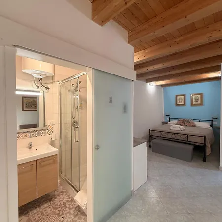Tanto Di Cappello Apartmán Palermo